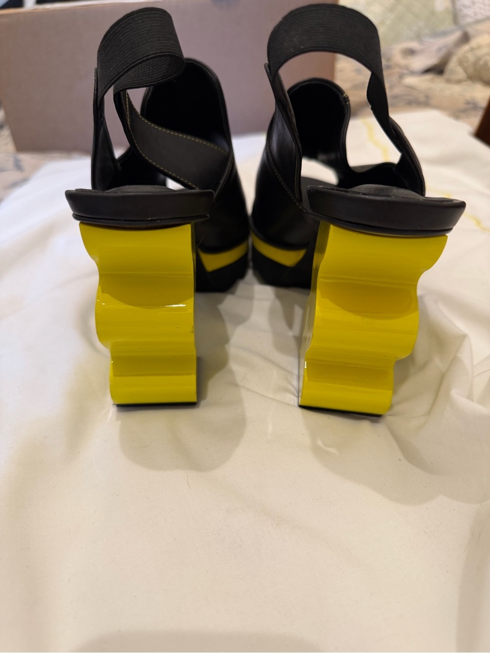 Black Slingback Heels with Yellow Sculpted Block Heel. Brand New. Iri - Picture 8 of 8